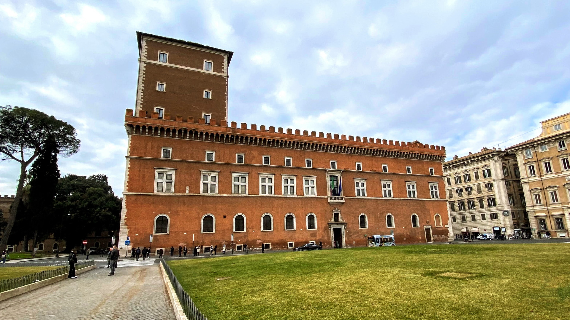 Palazzo venezia hotsell